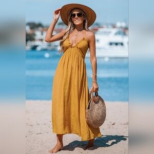 🌻Ruffled Halter Maxi Dress